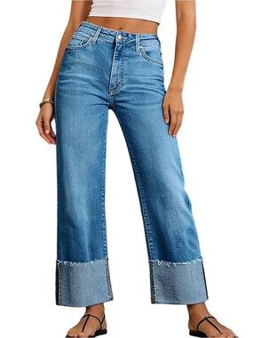 High-Rise Wide Leg Crop Jeans - Light Blue